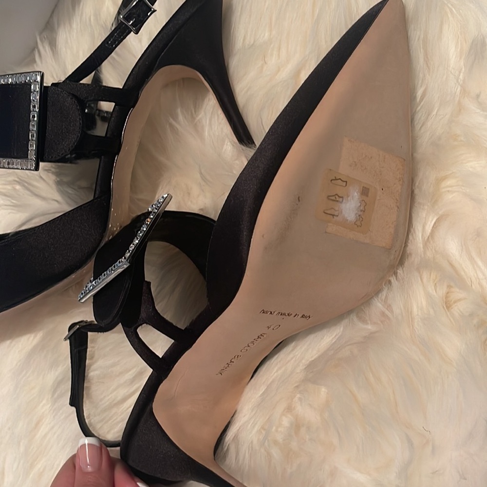 Excellent condition only worn once indoor - Picture 3 of 4